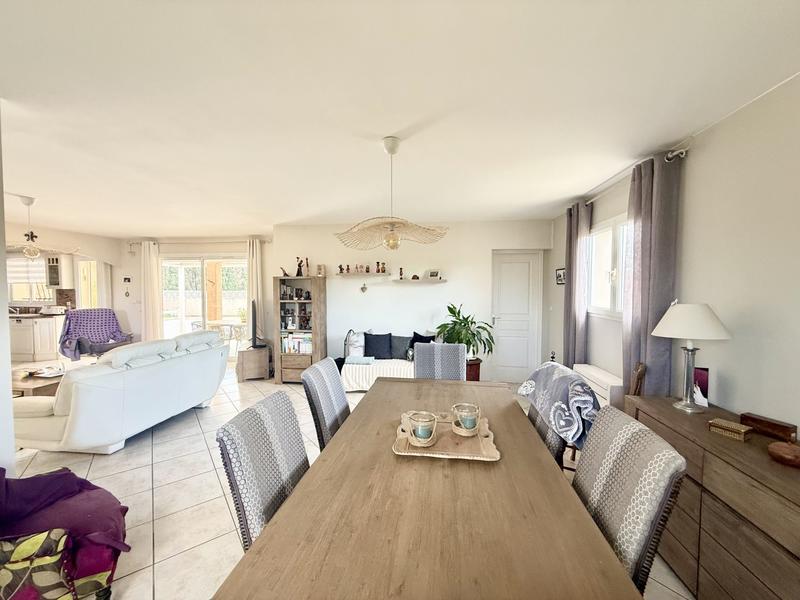 Maison - 137 m² - 4 pièces