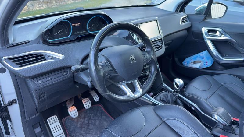 Peugeot 2008 1.6 e-HDi 115 Feline - Première main
