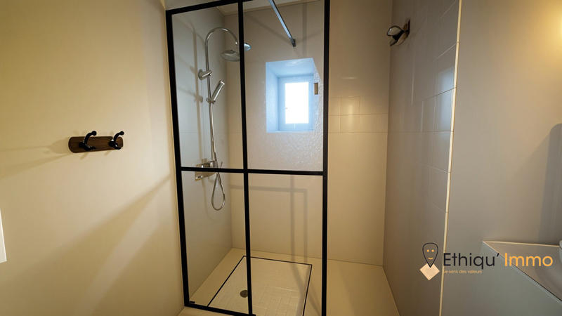 Maison ancienne - 207 m² - 8 pièces