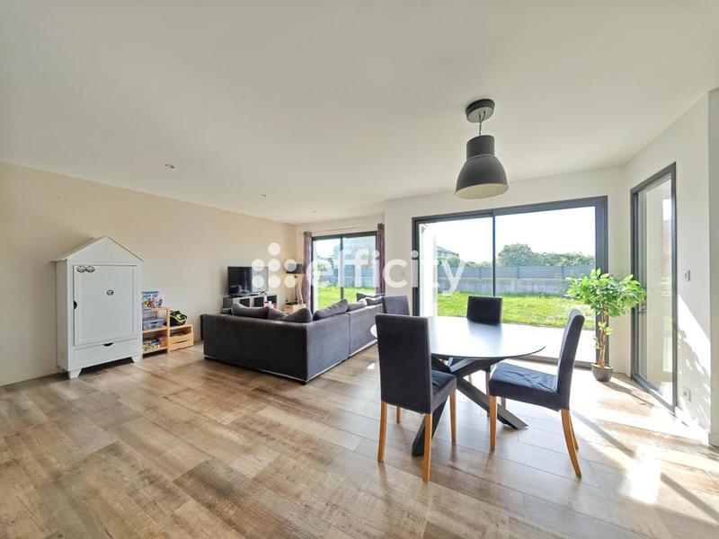 Maison - 126 m² - 6 pièces