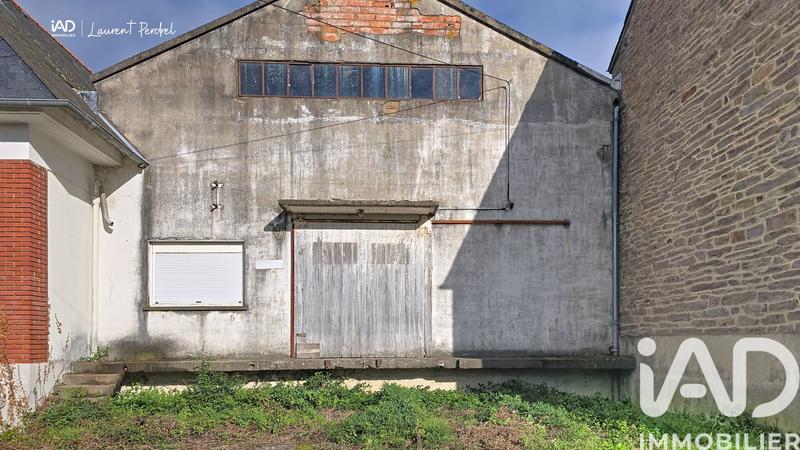 Maison - 350 m² - 2 pièces