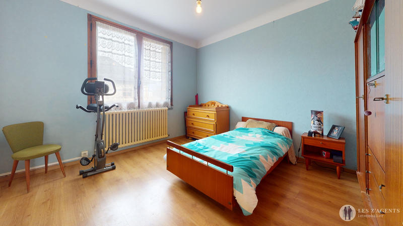 Appartement - 100 m² - 4 pièces