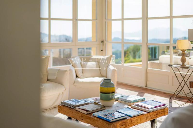 Villa - 280 m² - 7 pièces