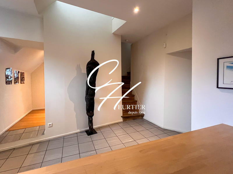 Appartement - 183 m² - 5 pièces