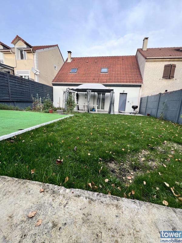 Maison - 110 m² - 6 pièces