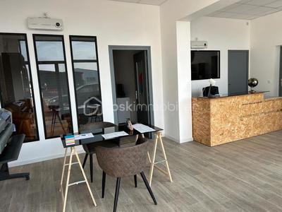 Bureau - 750 m² - 19 pièces