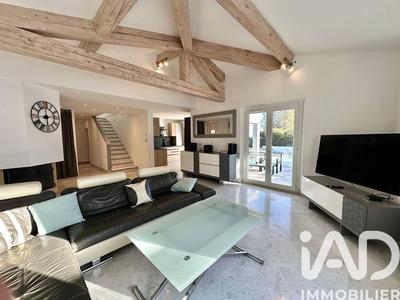 Maison - 119 m² - 5 pièces