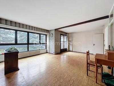 Appartement - 87 m² - 5 pièces