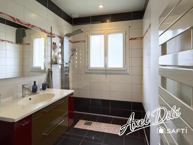 Maison - 118 m² - 5 pièces