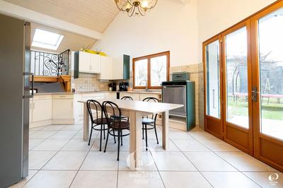 Maison de village - 185 m² - 8 pièces