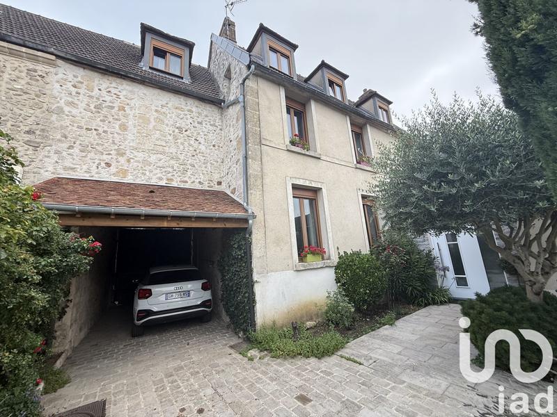 Maison - 211 m² - 6 pièces