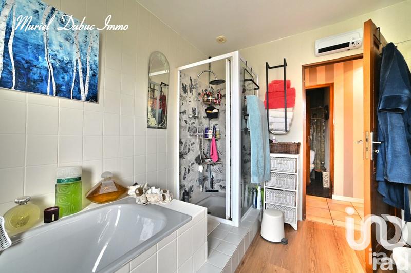 Maison - 249 m² - 8 pièces