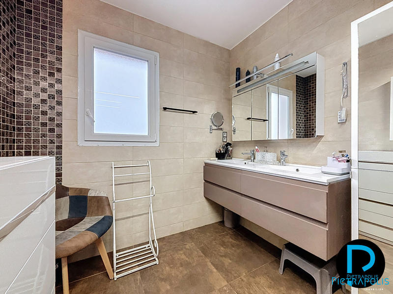 Maison - 133 m² - 4 pièces