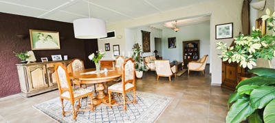 Maison - 510 m² - 12 pièces