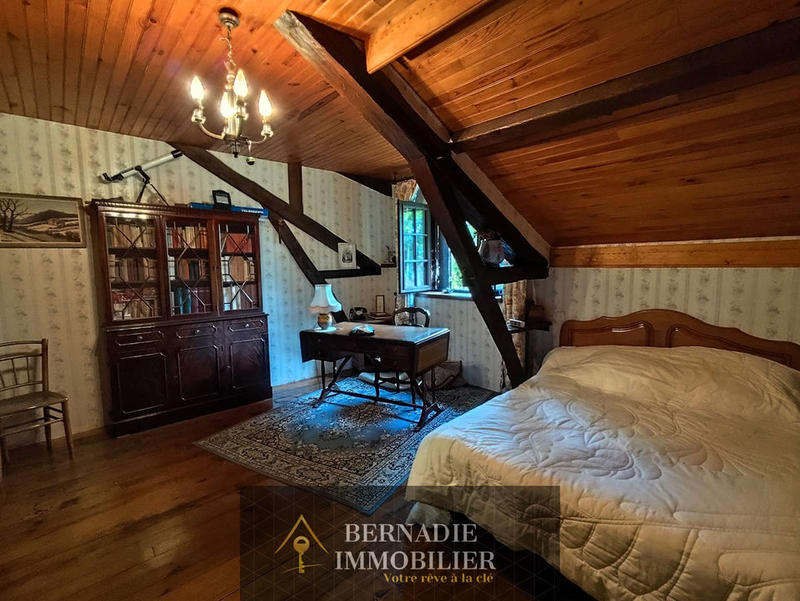 Demeure - 288 m² - 7 pièces