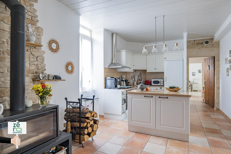 Maison - 215 m² - 7 pièces