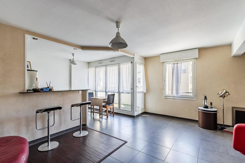 Appartement - 99 m² - 4 pièces