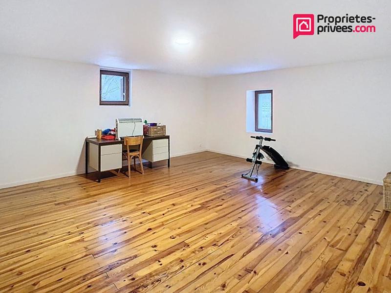 Maison - 188 m² - 8 pièces