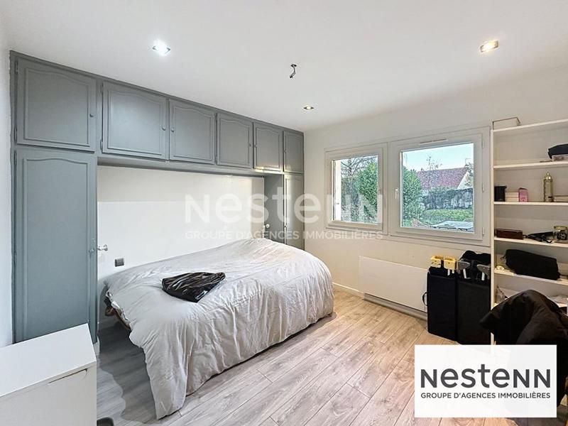 Maison - 918 m² - 5 pièces