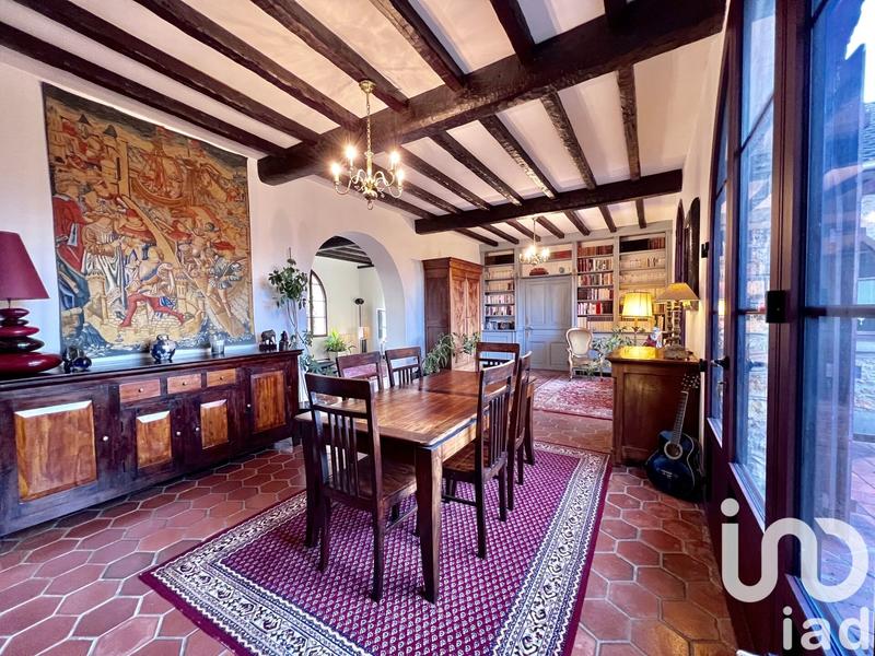 Maison - 400 m² - 13 pièces