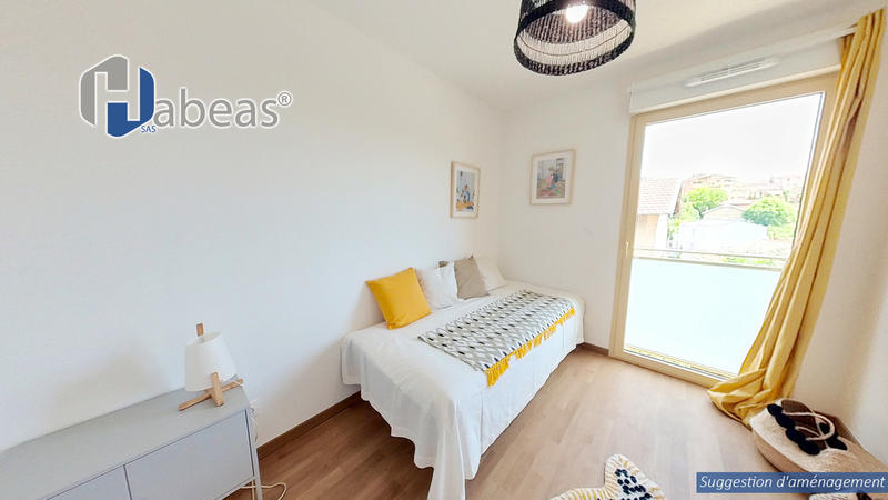 Appartement - 81 m² - 3 pièces