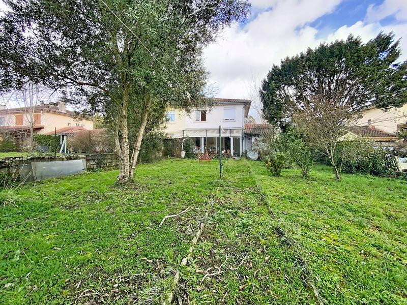 Maison - 86 m² - 4 pièces