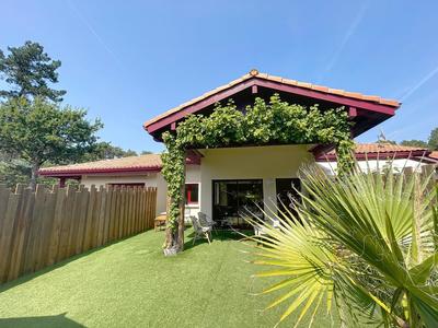 Maison - 87 m² - 4 pièces