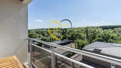 Appartement - 99 m² - 5 pièces