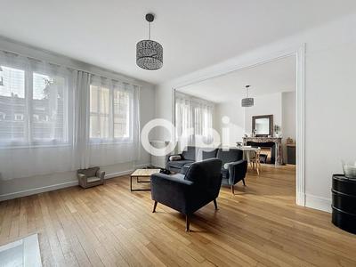 Maison - 280 m² - 7 pièces