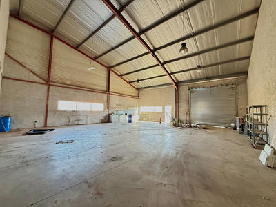 Local commercial - 250 m² - 4 pièces