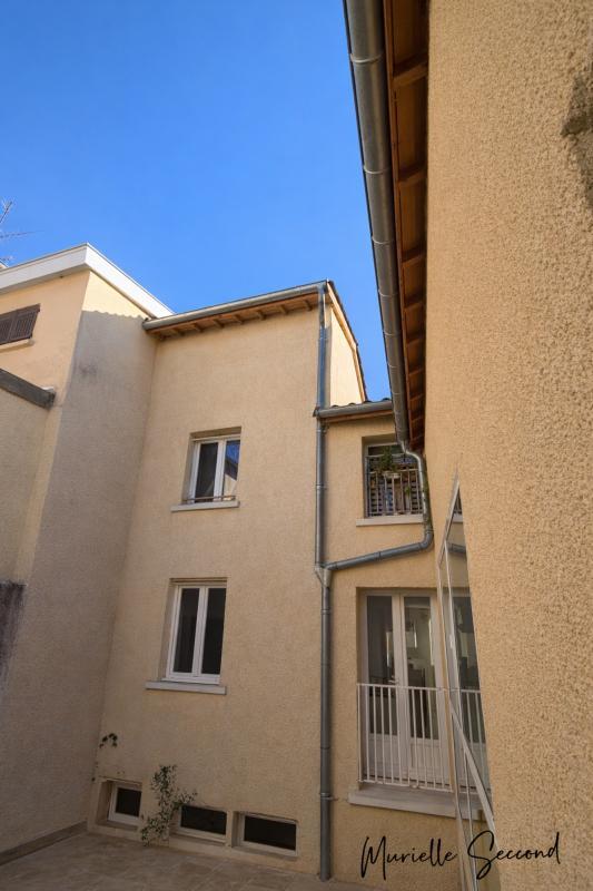 Immeuble - 209 m² - 10 pièces