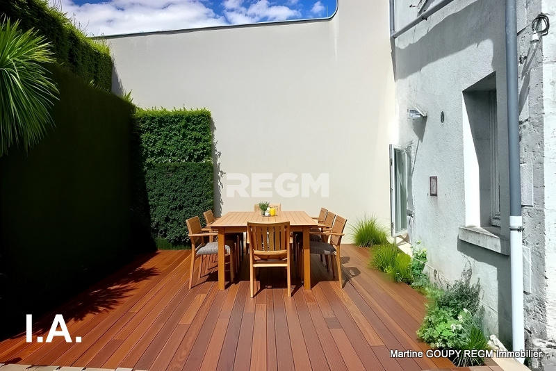 Maison - 341 m² - 9 pièces