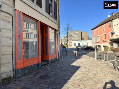 Local commercial - 76 m² - 3 pièces