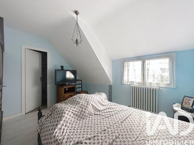 Maison - 90 m² - 5 pièces