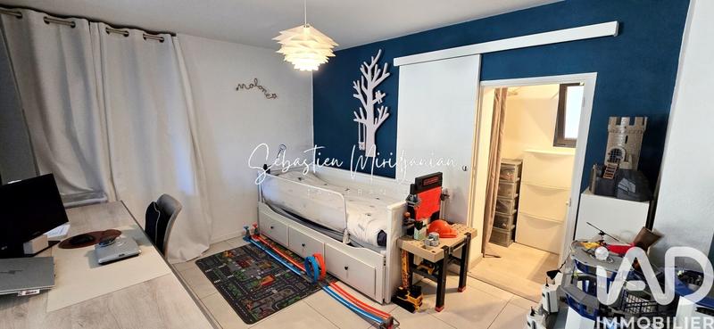 Appartement - 81 m² - 3 pièces