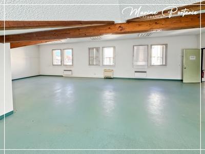 Bureau - 74 m² - 1 pièce