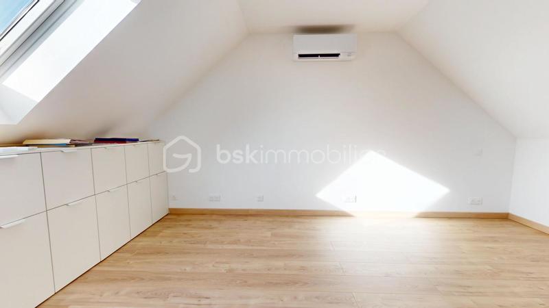 Maison - 133 m² - 8 pièces