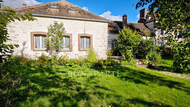 Maison - 246 m² - 8 pièces