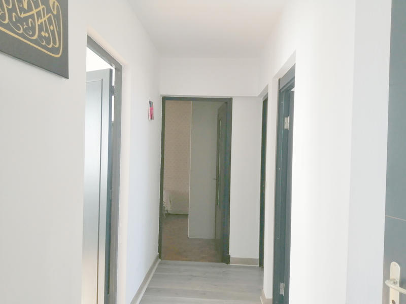 Maison - 80 m² - 8 pièces