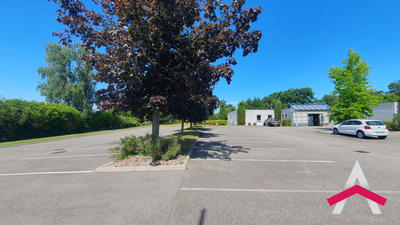 Local d'activités - 468 m²