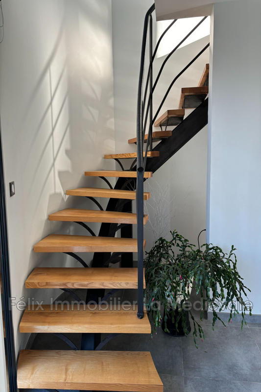 Villa - 255 m² - 5 pièces