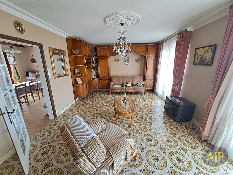 Maison - 123 m² - 5 pièces