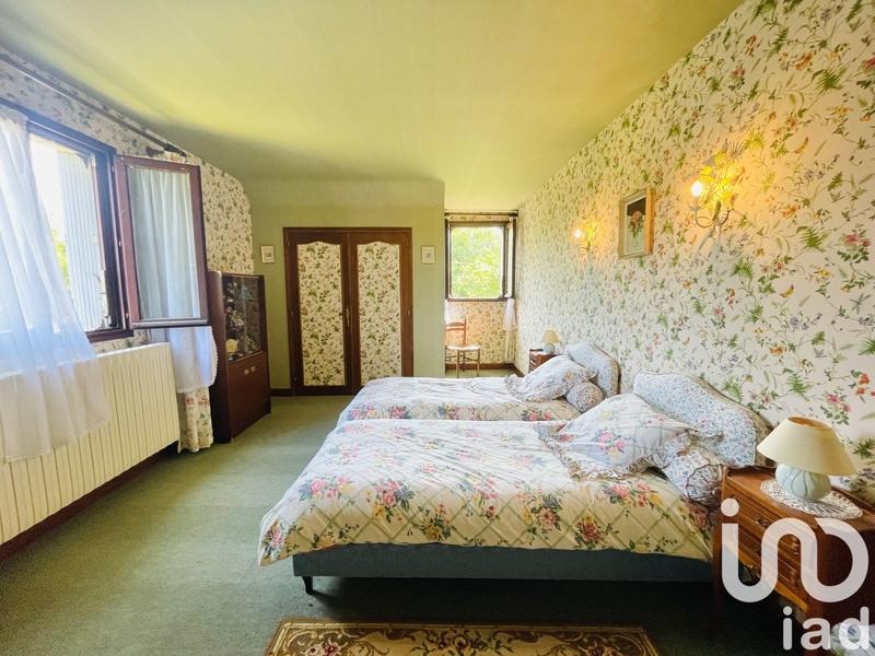 Maison de maîtres - 299 m² - 11 pièces