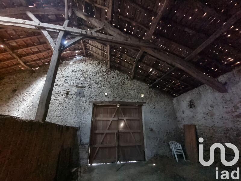 Ferme - 300 m² - 2 pièces