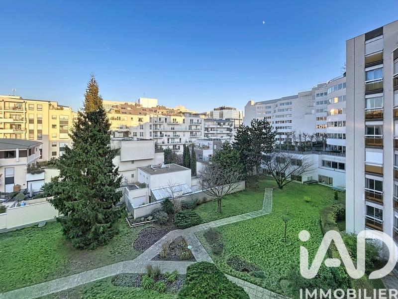 Appartement - 90 m² - 4 pièces