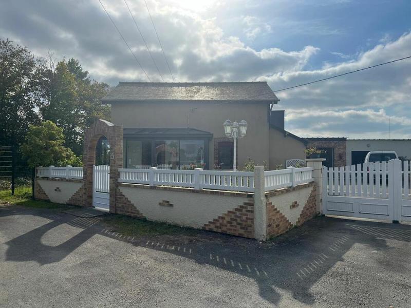 Maison - 96 m² - 4 pièces