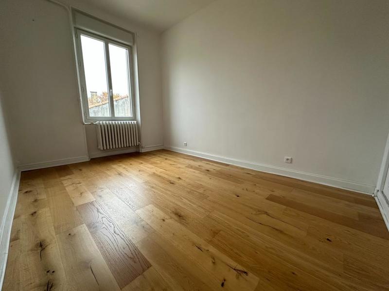 Appartement - 105 m² - 4 pièces