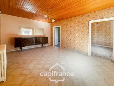 Maison - 95 m² - 6 pièces