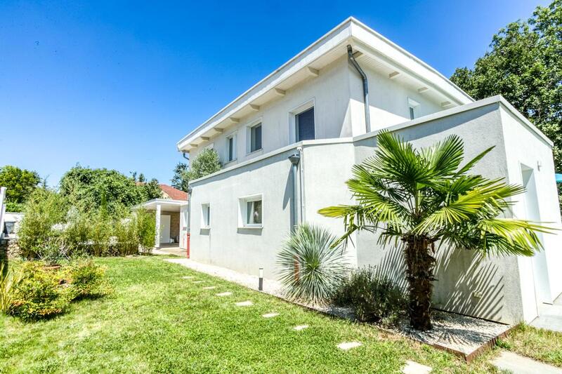 Maison - 175 m² - 7 pièces