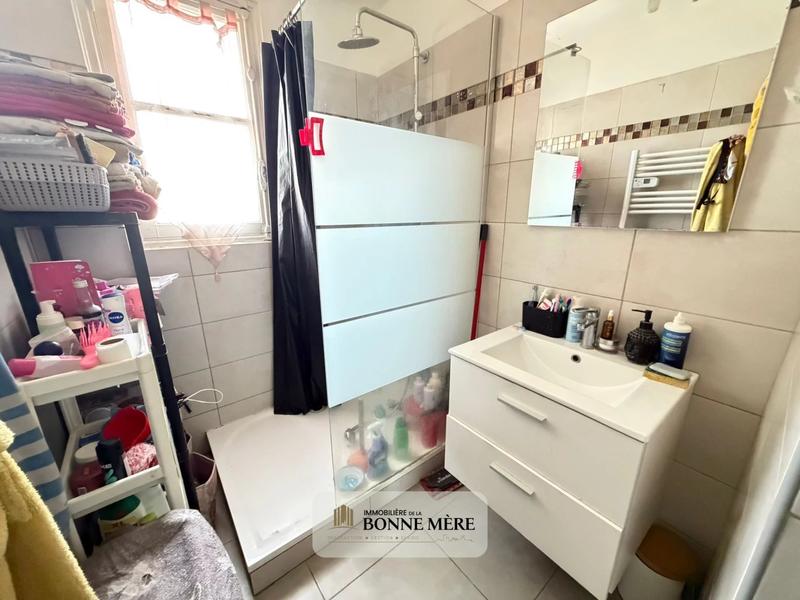 Appartement - 64 m² - 3 pièces